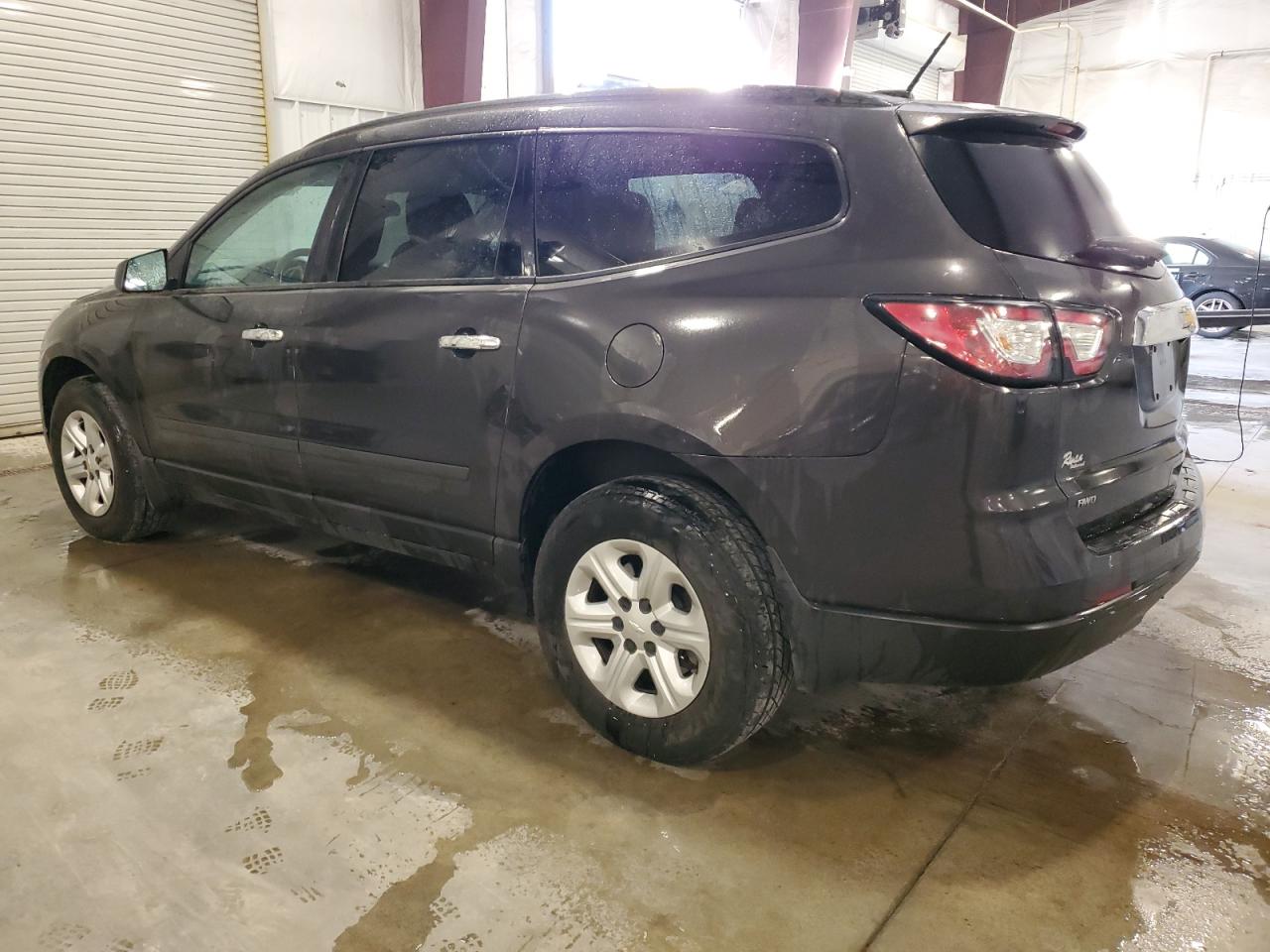 1GNKVFKD2GJ215548 2016 CHEVROLET TRAVERSE - Image 2