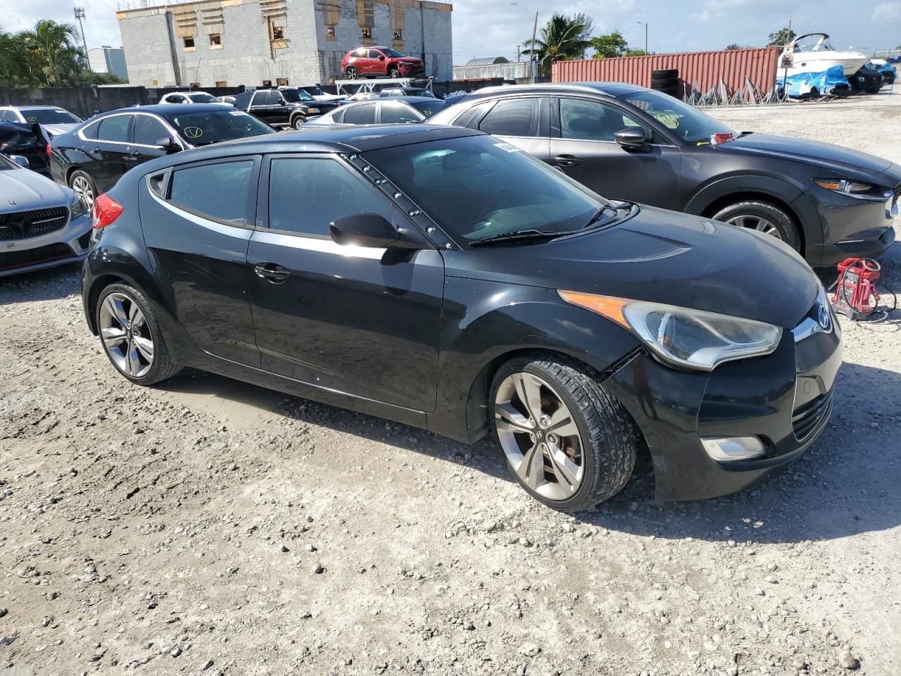 VIN KMHTC6AD5DU165027 2013 HYUNDAI VELOSTER no.4