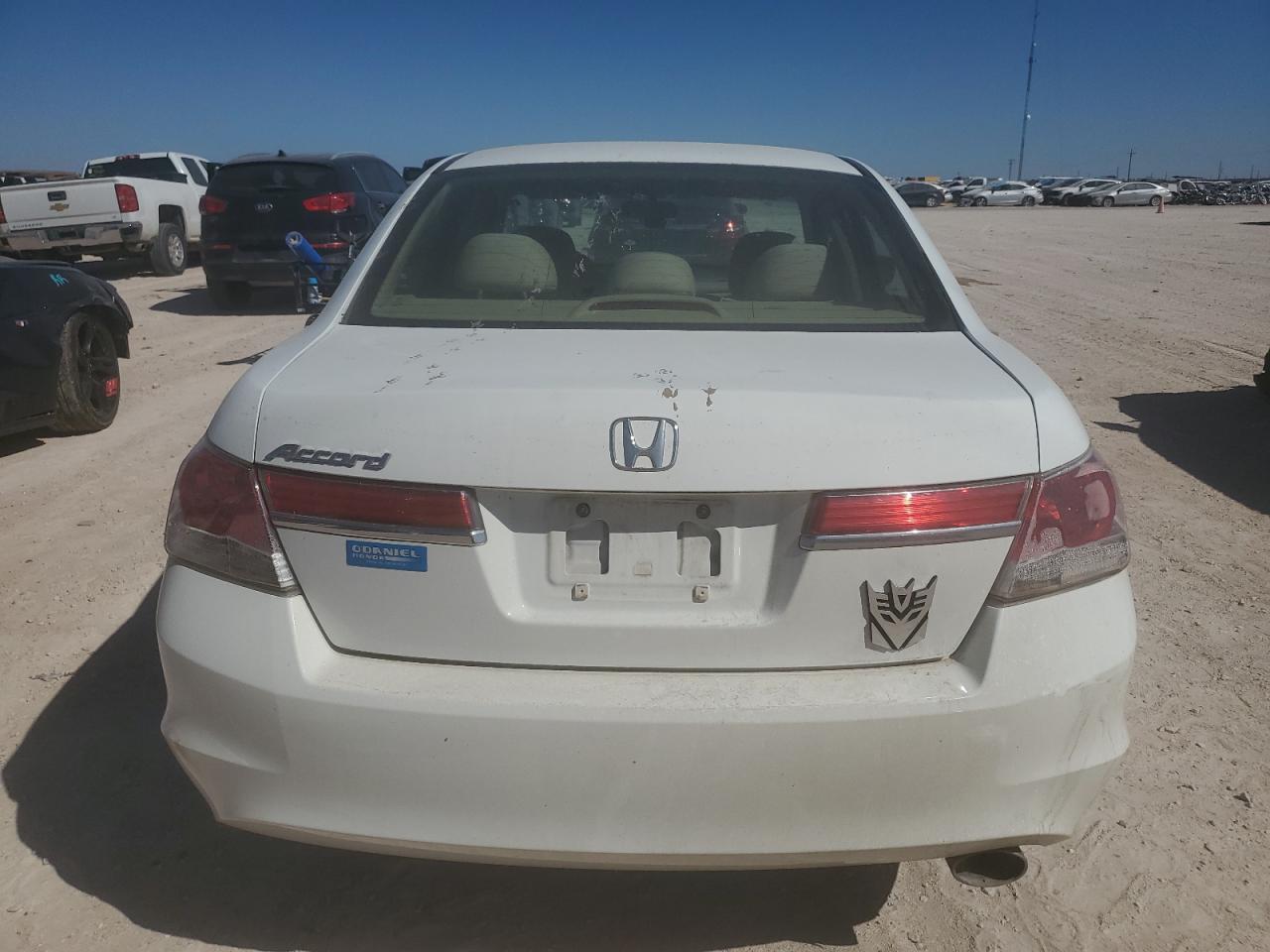 1HGCP2F37BA095886 2011 Honda Accord Lx