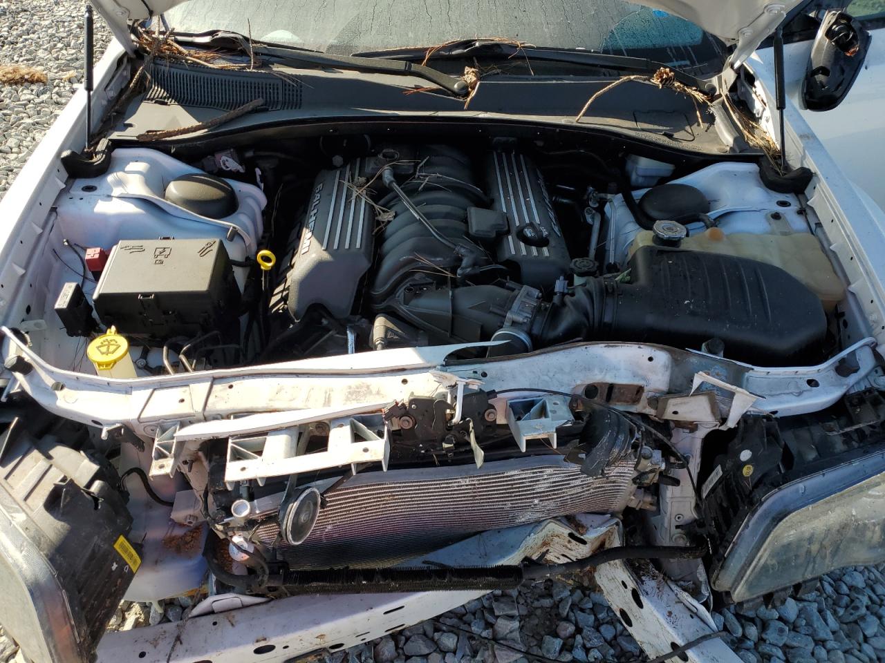2012 Chrysler 300 - Image 11