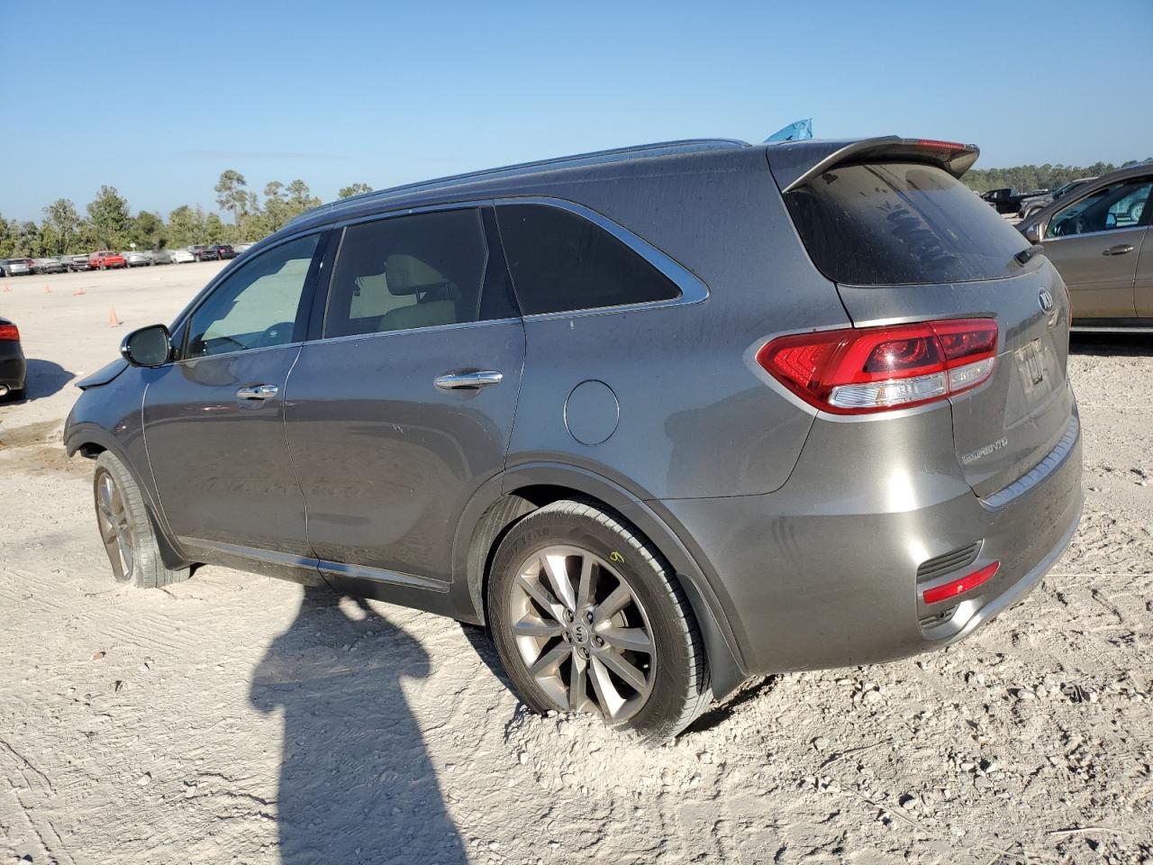 2017 Kia Sorento - Image 2