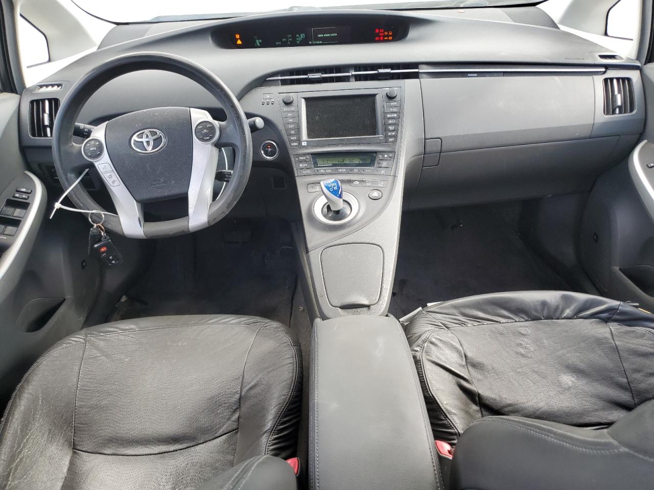 2010 Toyota Prius - Image 8