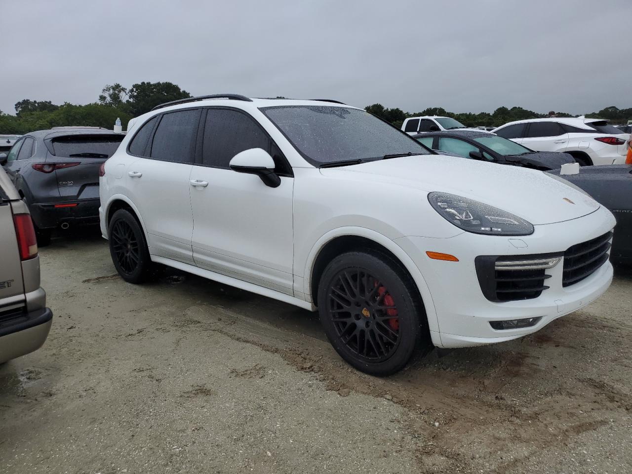 2016 Porsche Cayenne - Image 4