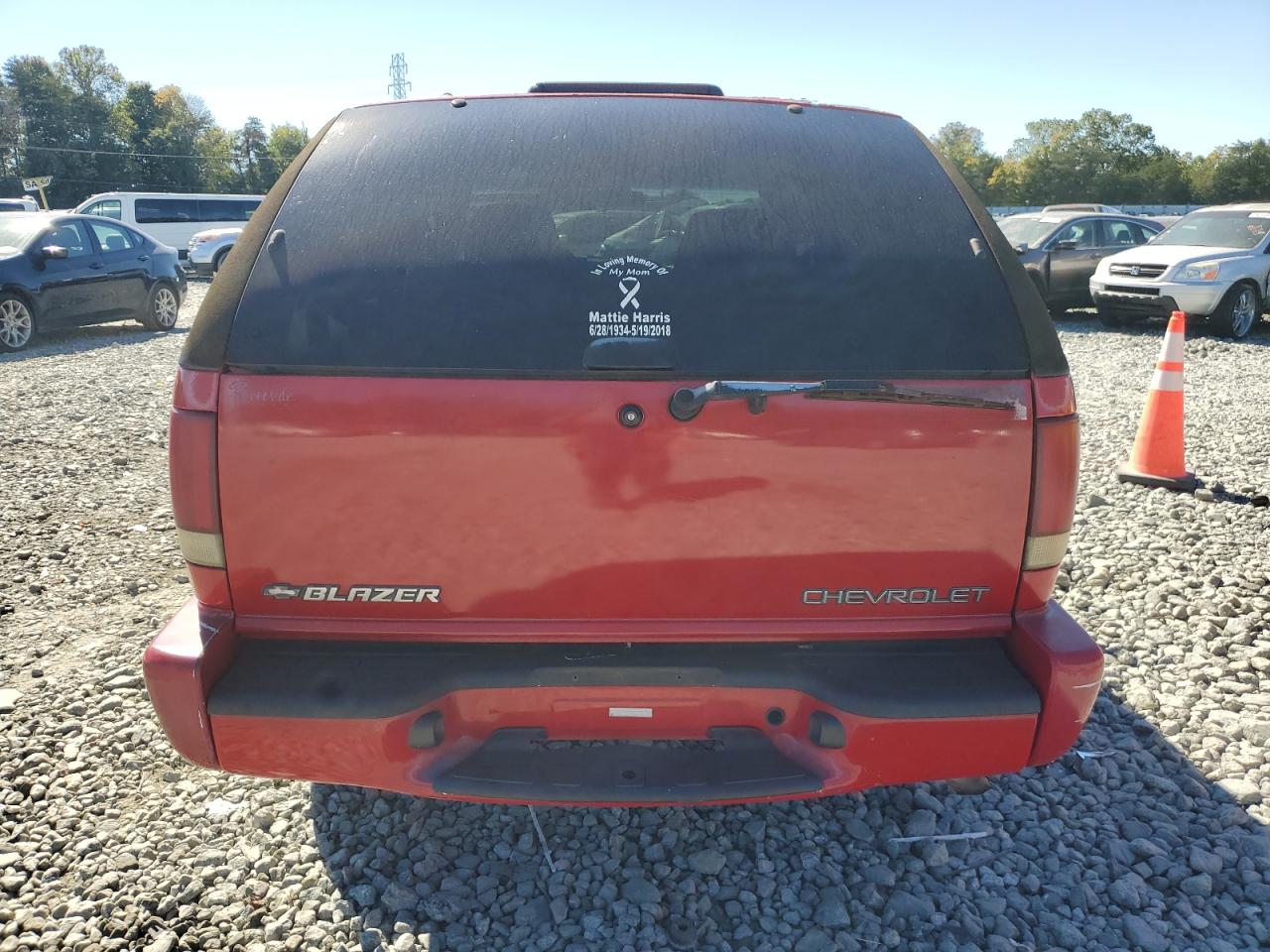 2000 Chevrolet Blazer VIN: 1GNCS18W9YK241469 Lot: 75532144