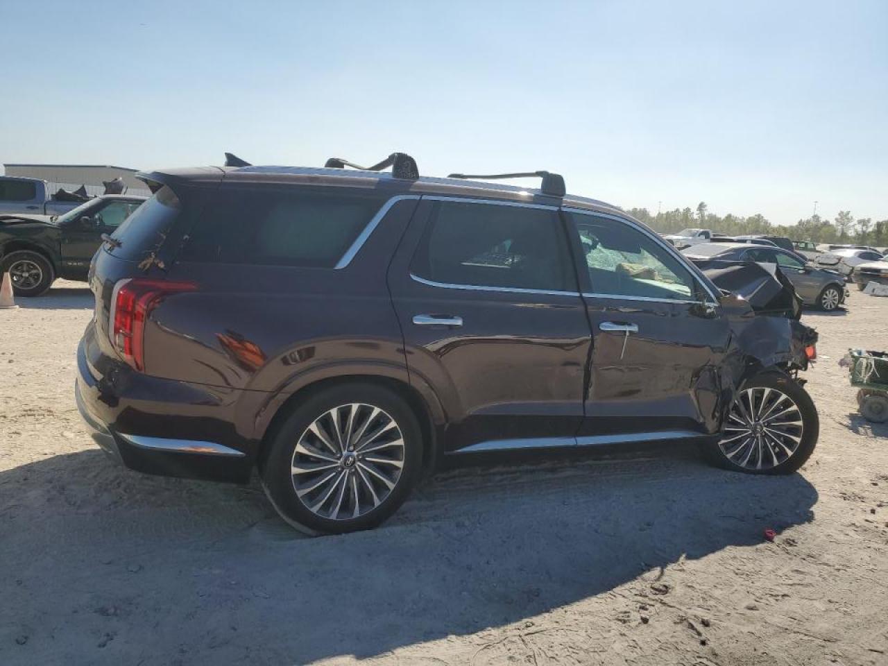 2023 Hyundai Palisade - Image 3