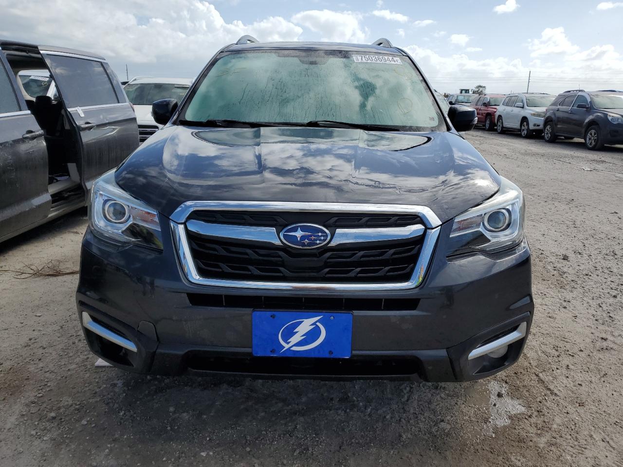 VIN JF2SJAWC0JH615536 2018 SUBARU FORESTER no.5