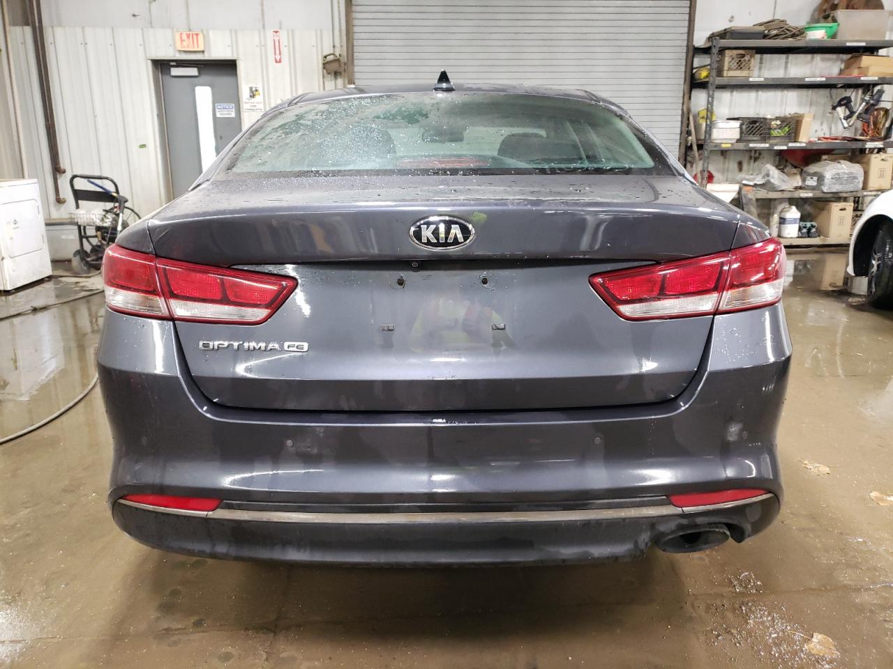 2018 Kia Optima Lx VIN: KNAGT4L38J5213380 Lot: 77990204