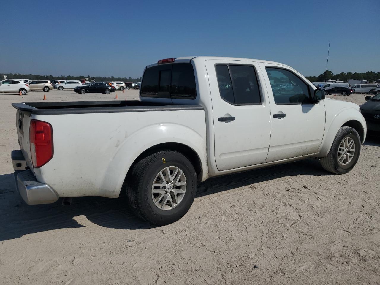 2019 Nissan Navara (Frontier) - Image 3