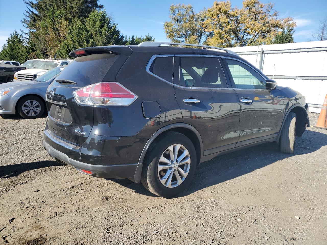 VIN 5N1AT2MV3FC788403 2015 NISSAN ROGUE no.3