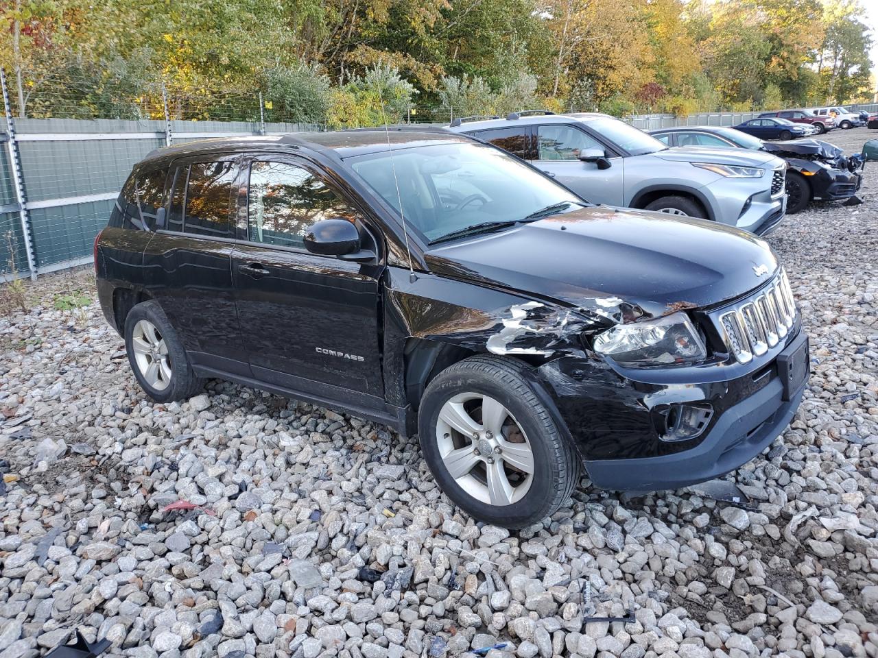 VIN 1C4NJDEB9ED766250 2014 JEEP COMPASS no.4