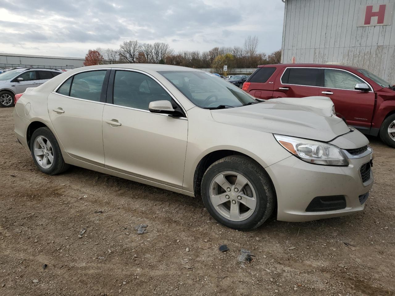 2016 Chevrolet Malibu - Image 4