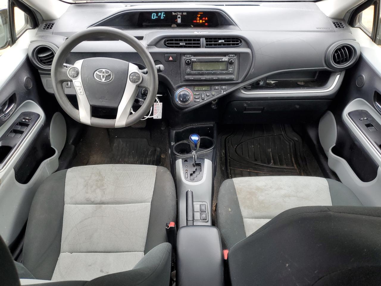 JTDKDTB33E1064539 2014 Toyota Prius C