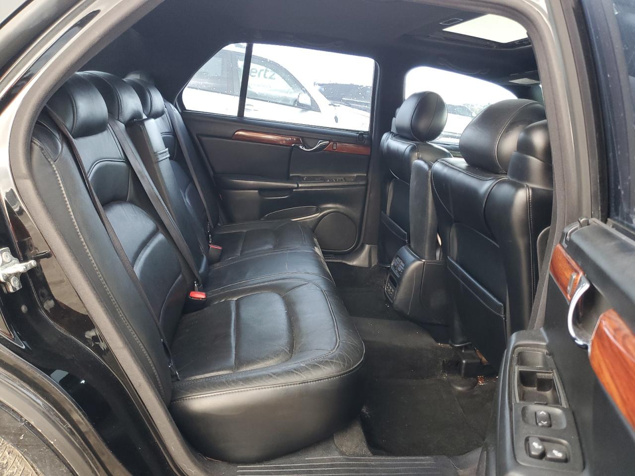 2004 Cadillac De Ville - Image 10