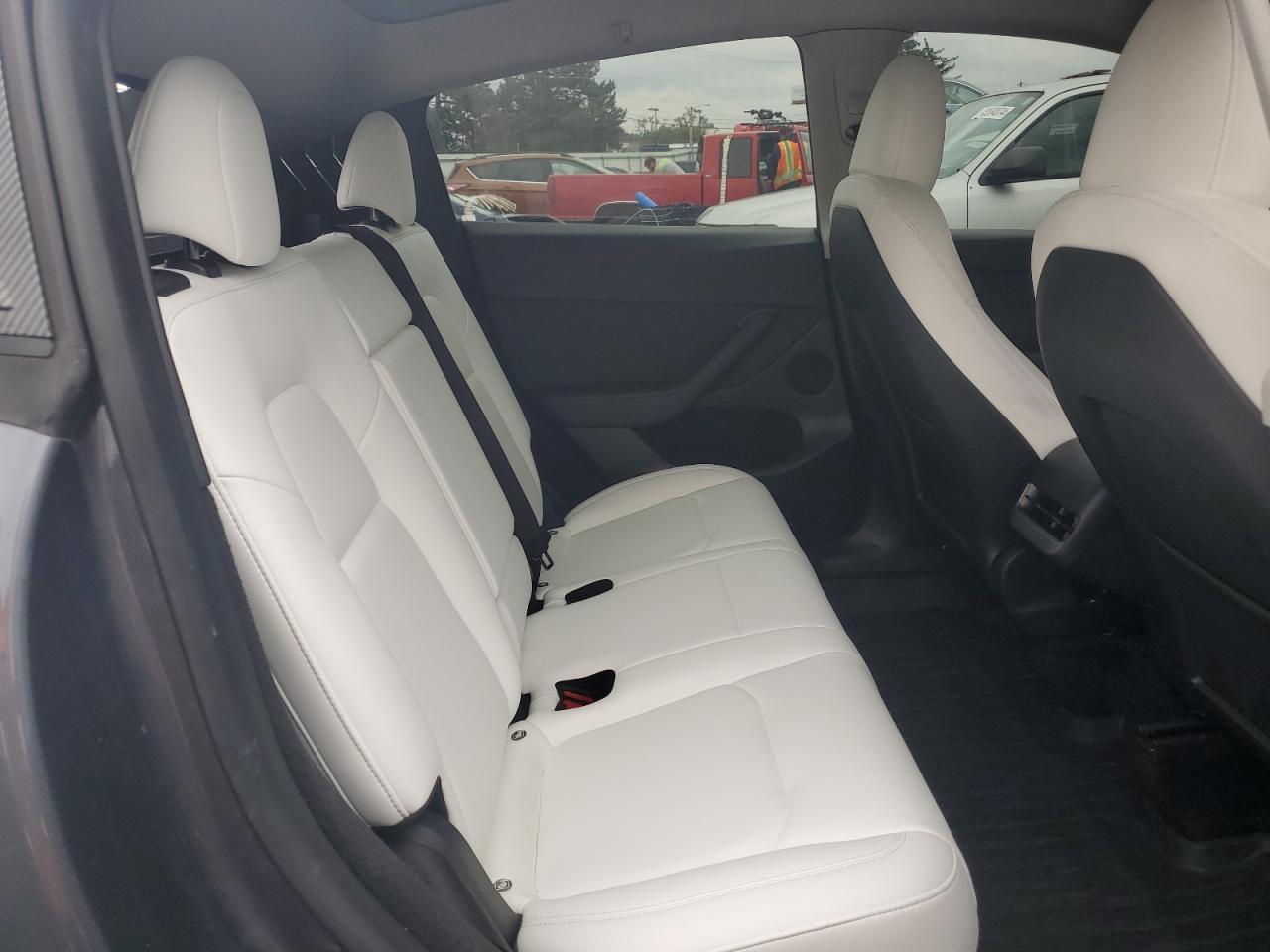 7SAYGDEF4PF749482 2023 Tesla Model Y