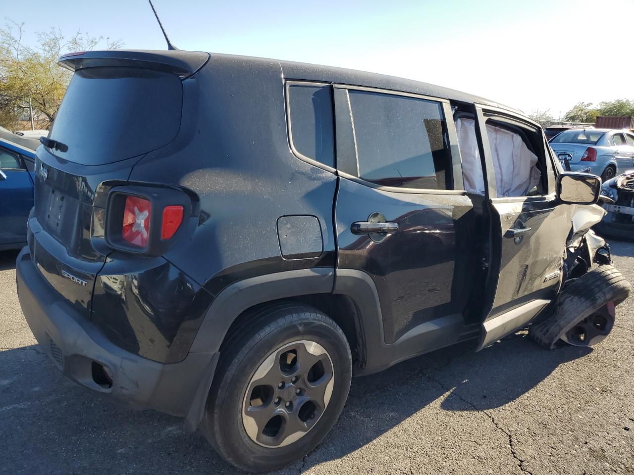 VIN ZACCJBATXGPD09588 2016 JEEP RENEGADE no.3