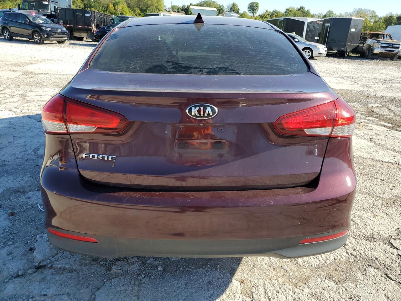 2018 Kia Forte Lx VIN: 3KPFL4A78JE170121 Lot: 73960234