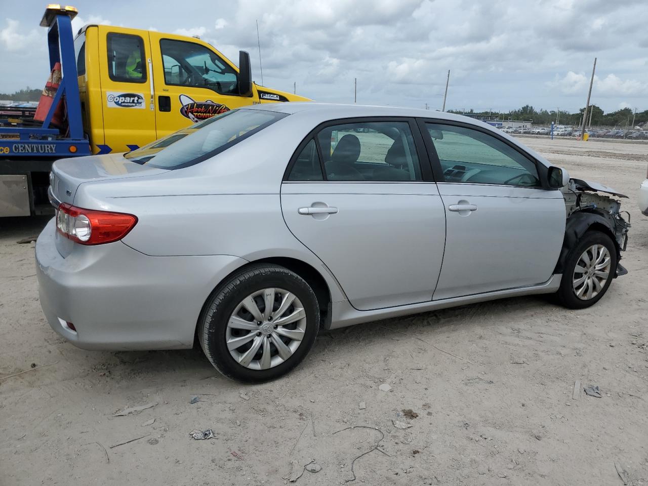 2013 Toyota Corolla Base VIN: 2T1BU4EE4DC102728 Lot: 77986674