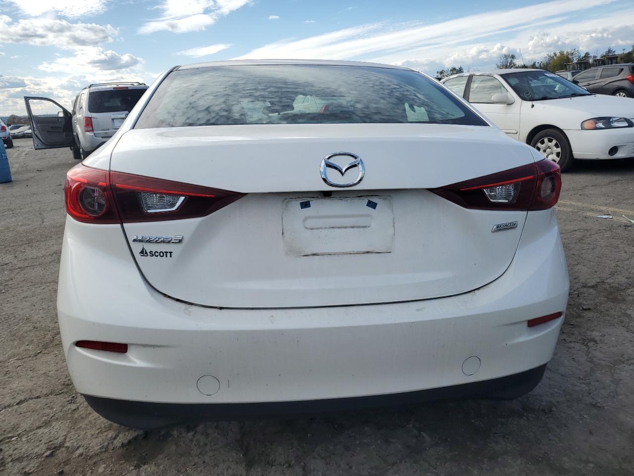 2018 Mazda 3 Sport VIN: 3MZBN1U71JM198994 Lot: 75065224