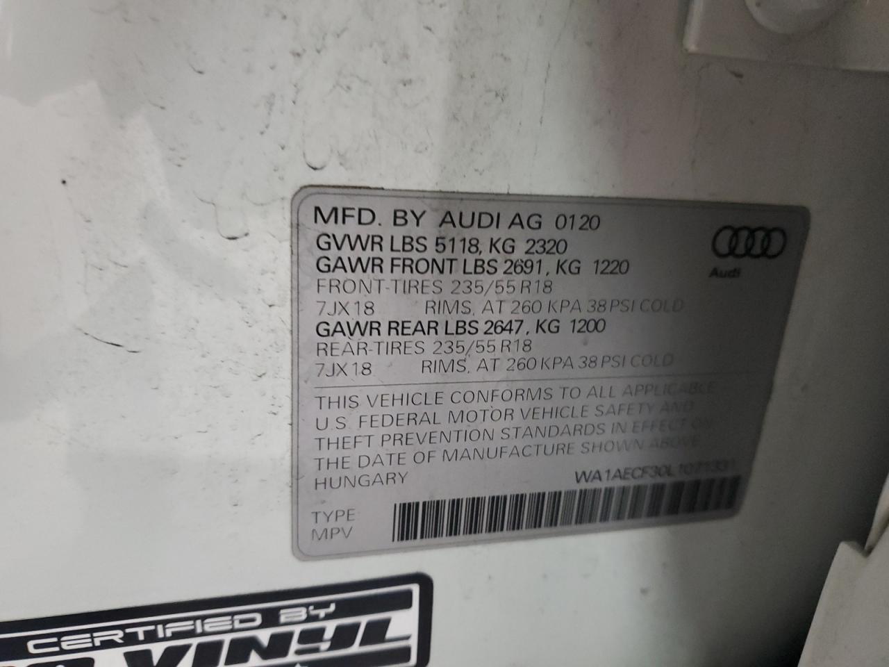 WA1AECF30L1071331 2020 Audi Q3 Premium