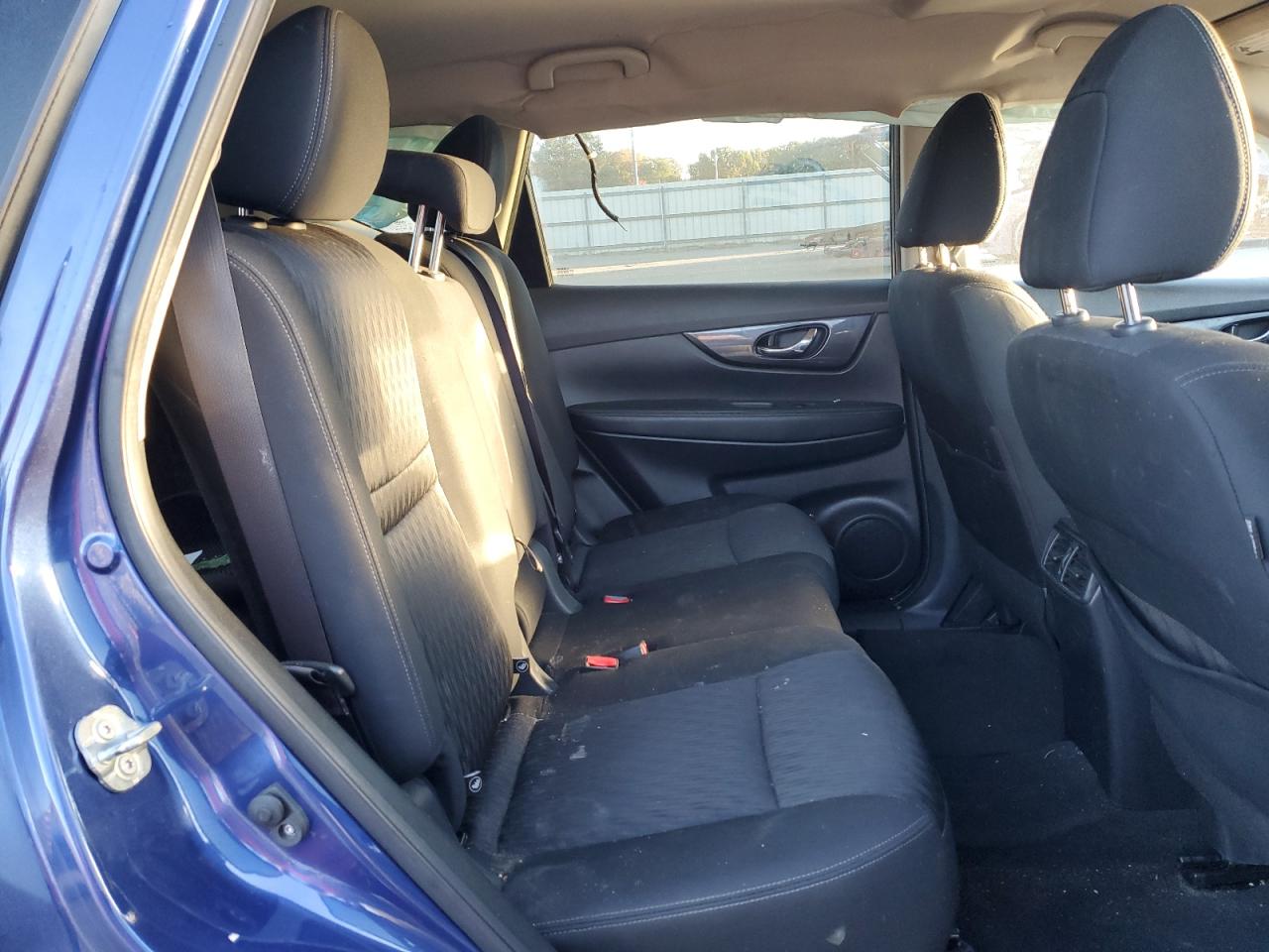 2020 Nissan Rogue - Image 11