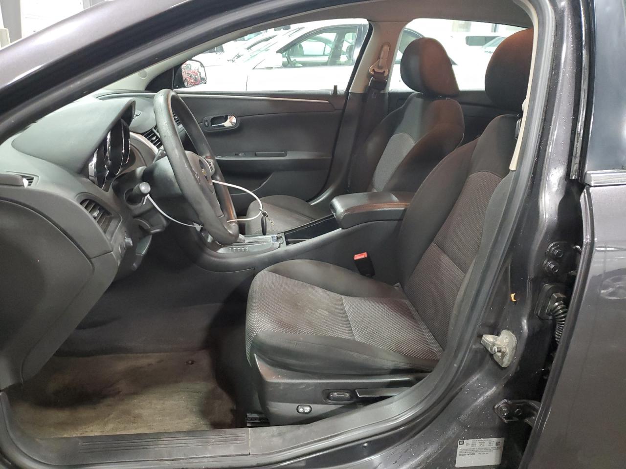 2011 Chevrolet Malibu - Image 7