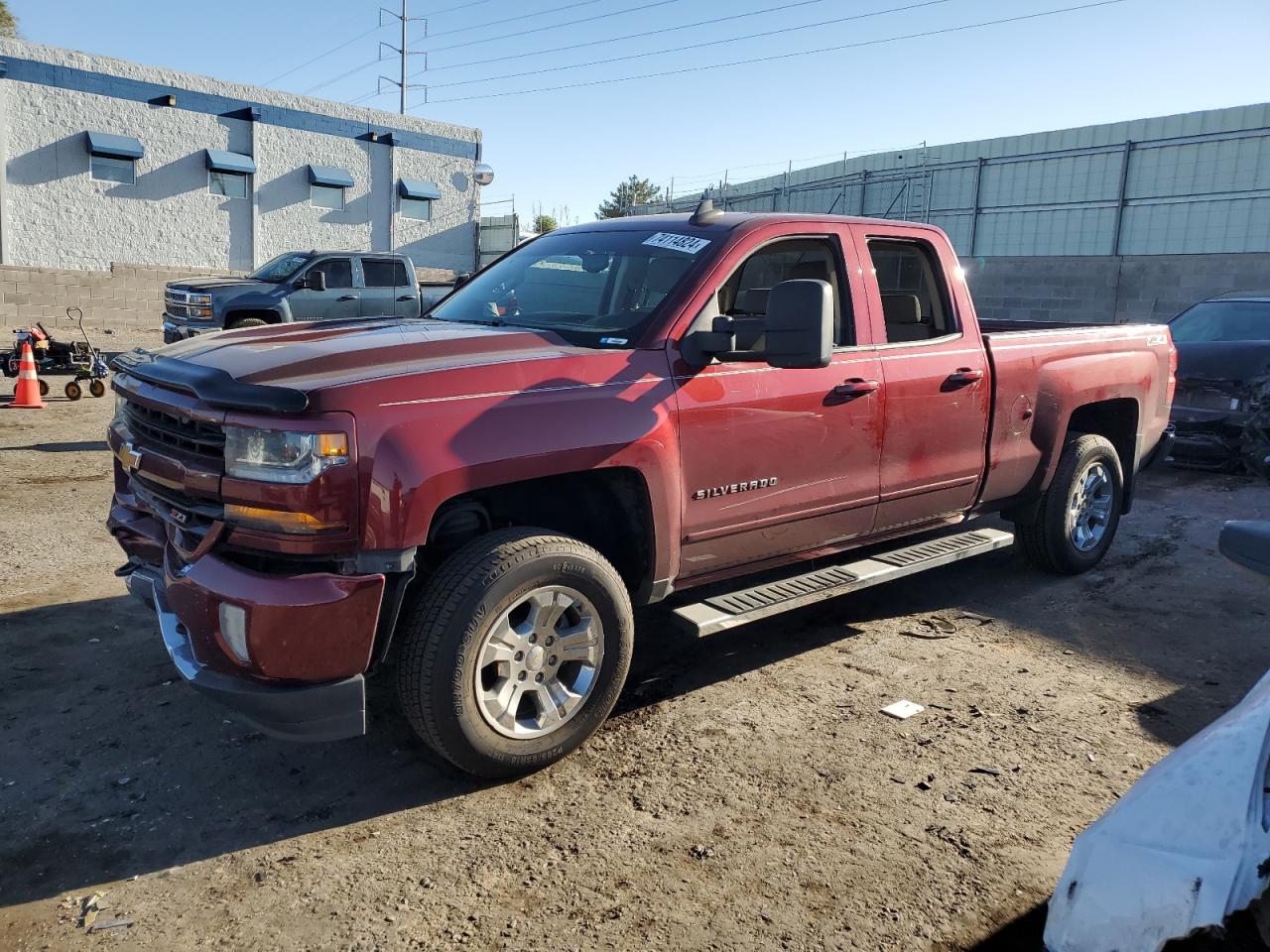 2017 Chevrolet Silverado K1500 Lt VIN: 1GCVKREC3HZ132703 Lot: 74114824