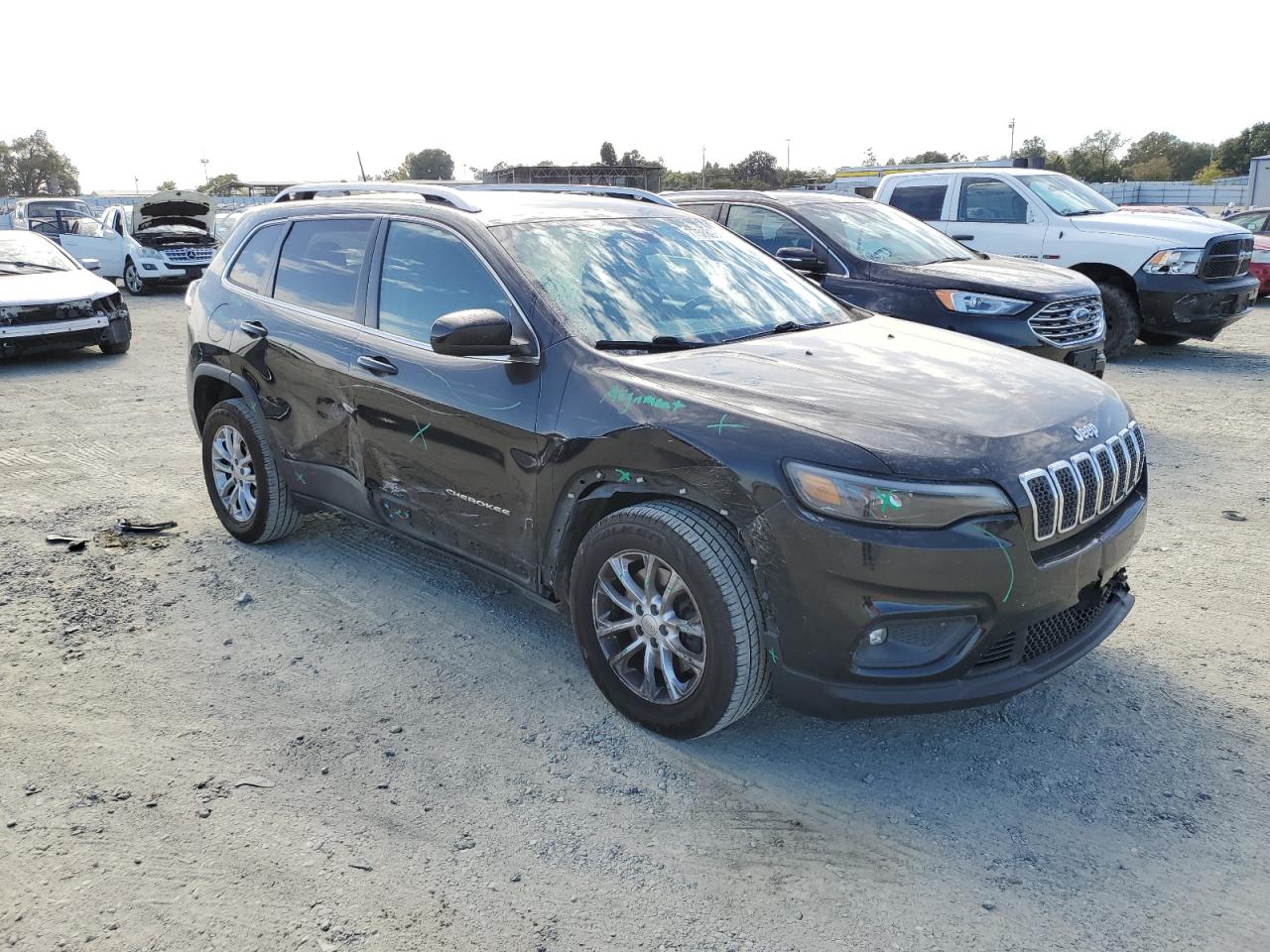 2019 Jeep Cherokee Latitude VIN: 1C4PJLCB9KD248690 Lot: 77588964