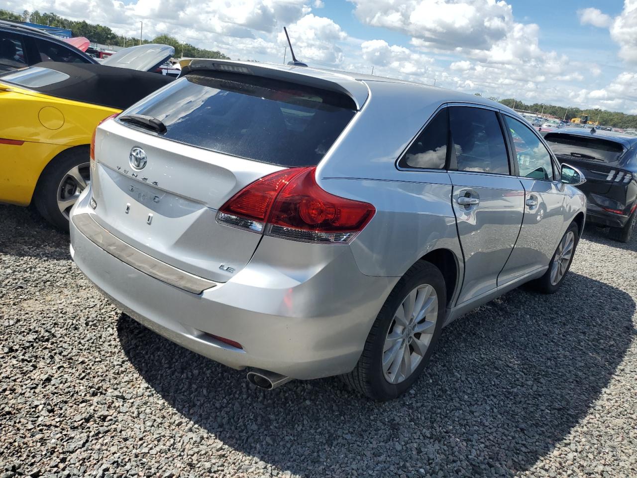 2014 Toyota Venza - Image 3