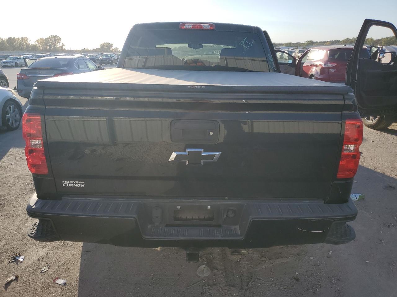 2018 Chevrolet Silverado - Image 6