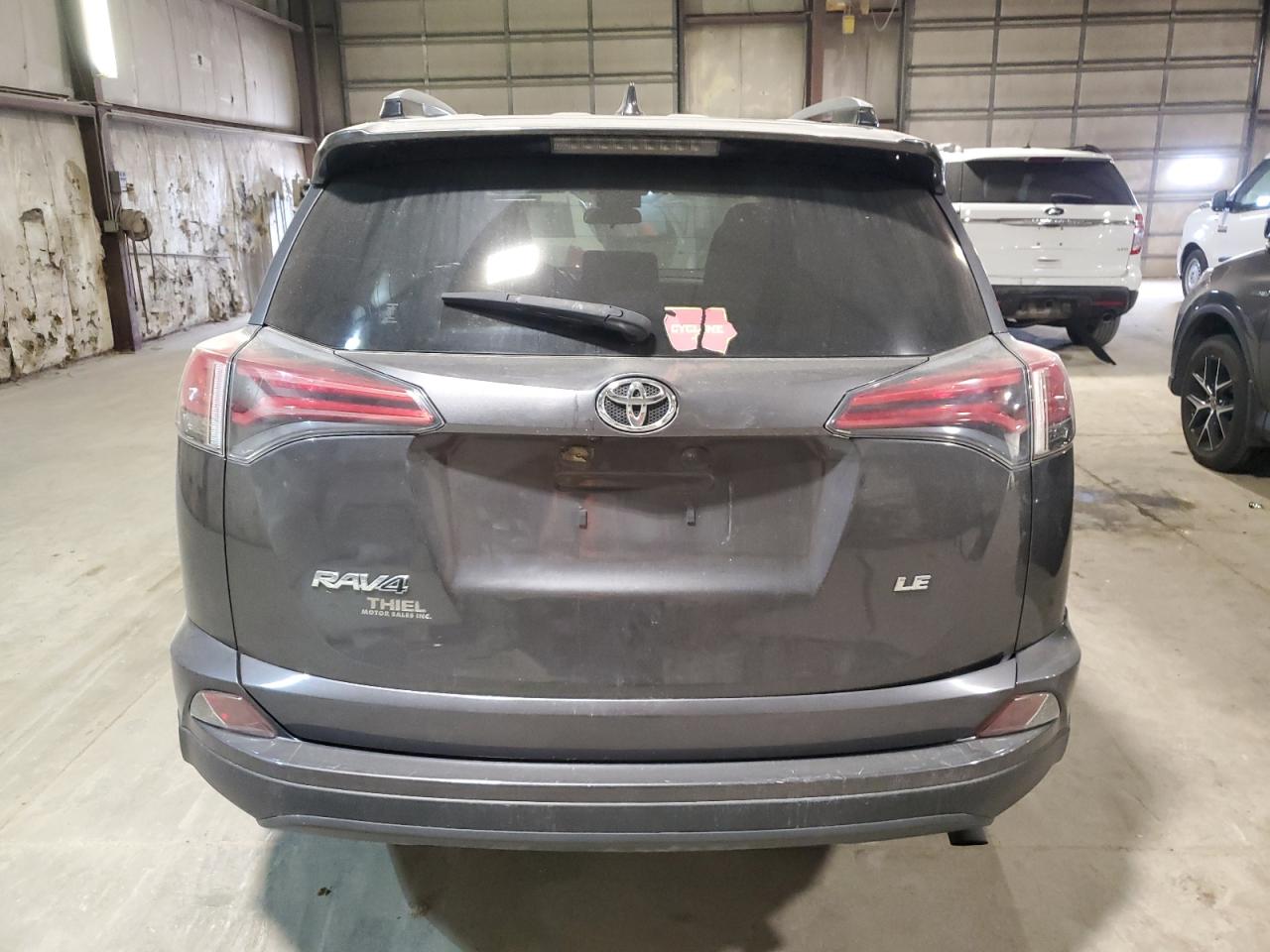 JTMZFREV5HJ111079 2017 Toyota Rav4 Le