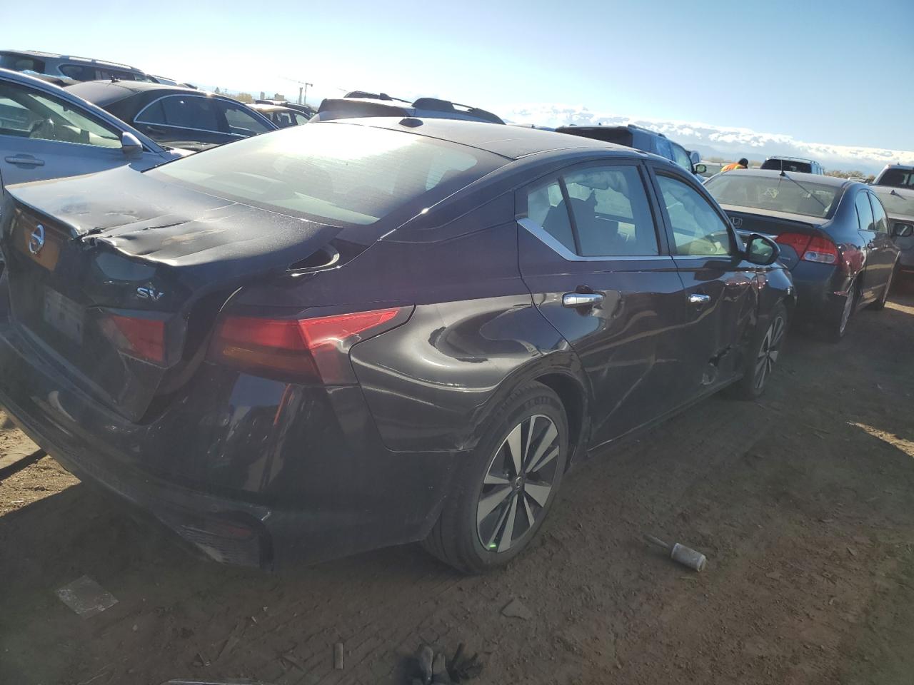 2021 Nissan Altima - Image 3