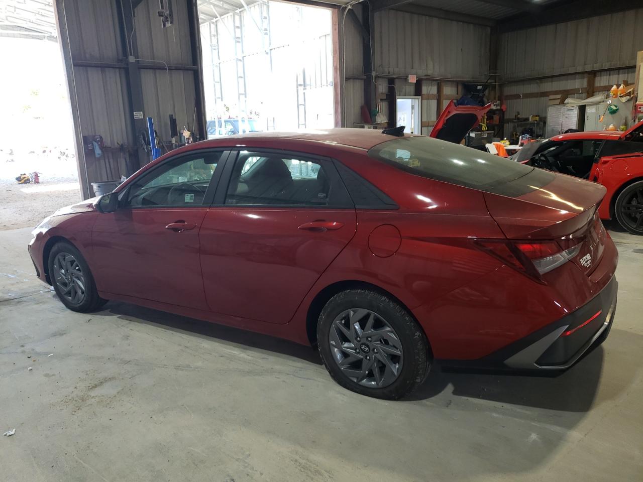 2024 Hyundai Elantra - Image 2