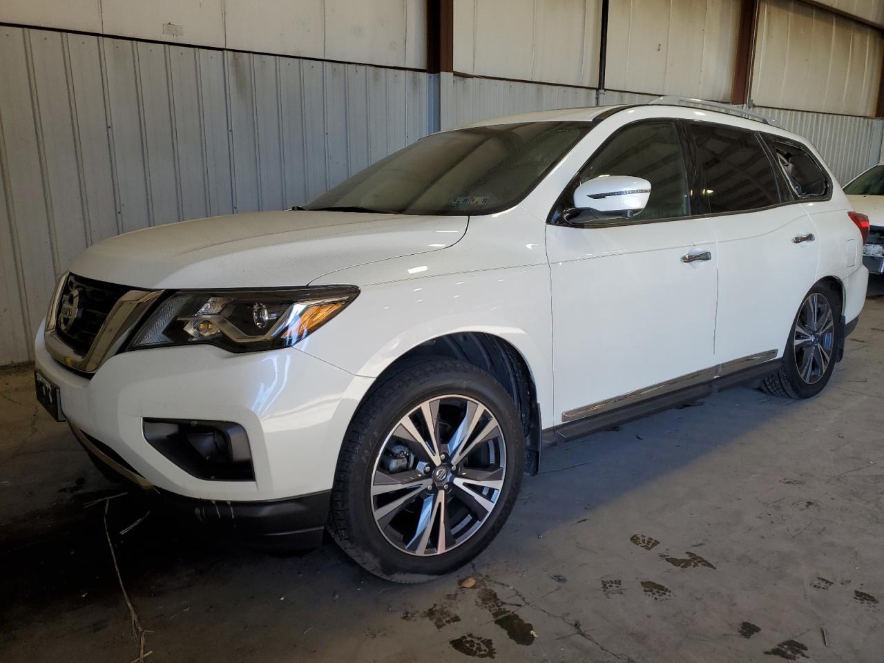 2020 Nissan Pathfinder - Image 1