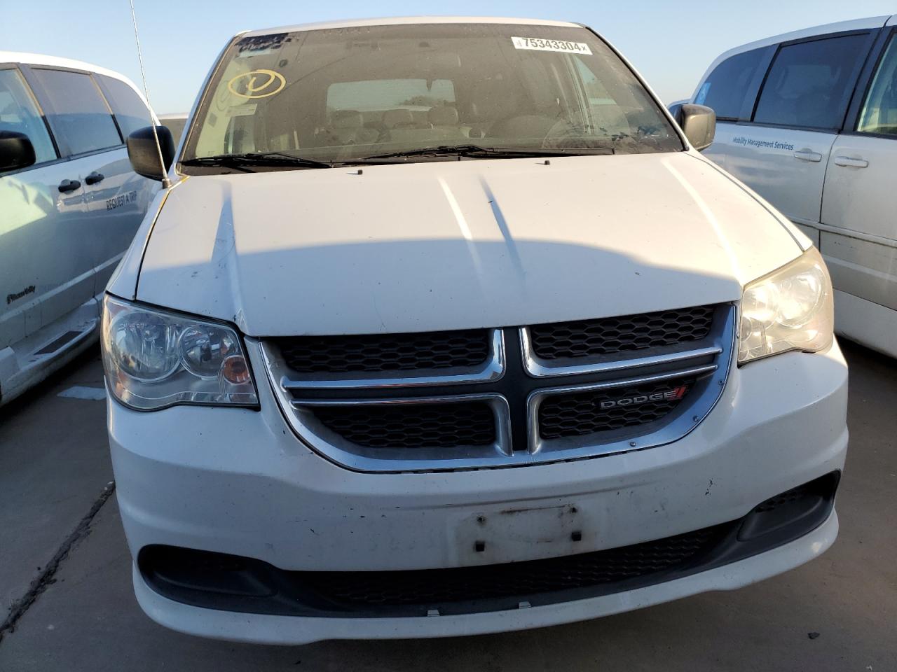 2017 Dodge Caravan - Image 5