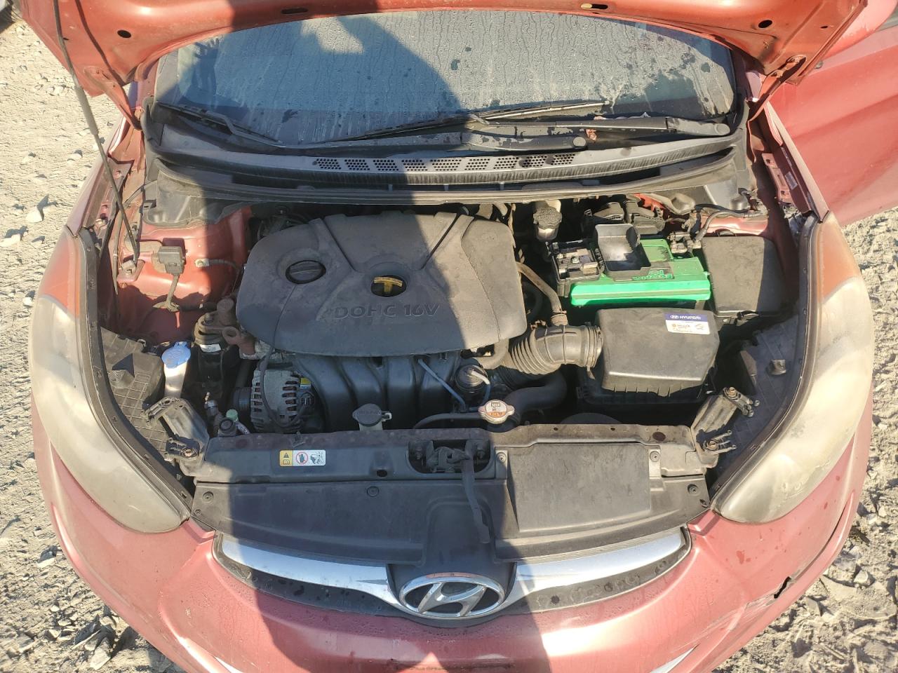 2012 Hyundai Elantra - Image 13