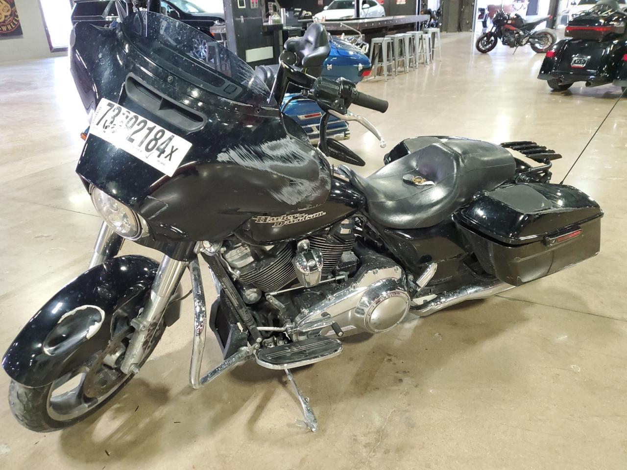 2017 Harley-Davidson Flhxs Street Glide Special VIN: 1HD1KRC12HB636988 Lot: 73392184