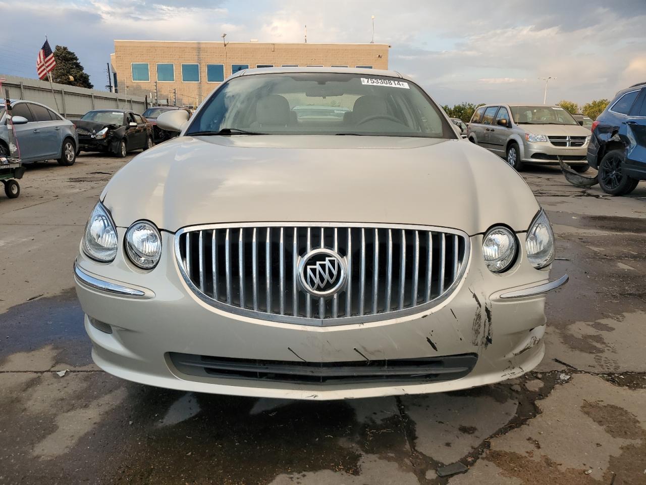 2008 Buick Lacrosse Cxl VIN: 2G4WD582X81147889 Lot: 75330814