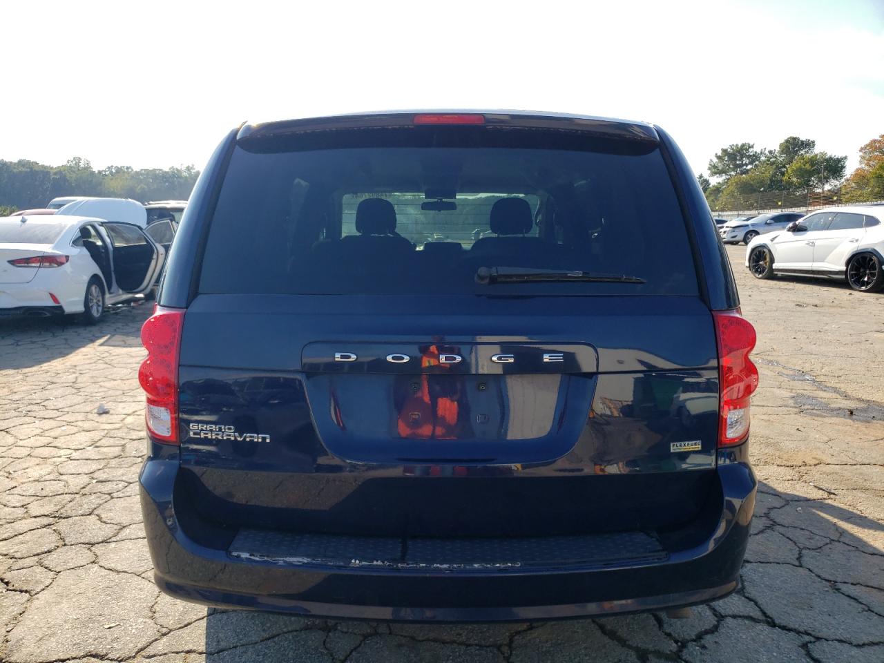 2C4RDGBG9ER175195 2014 Dodge Grand Caravan Se