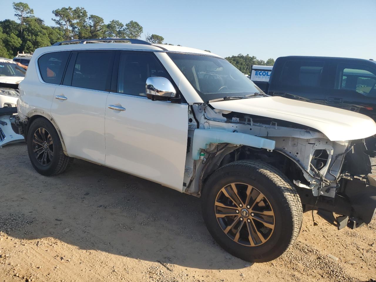 2017 Nissan Armada - Image 4