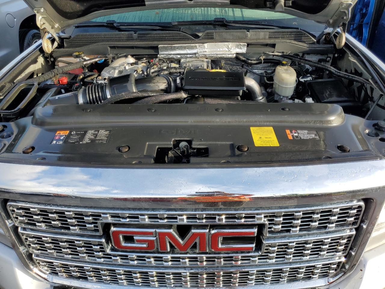 1GT12UEYXJF158946 2018 GMC Sierra K2500 Denali