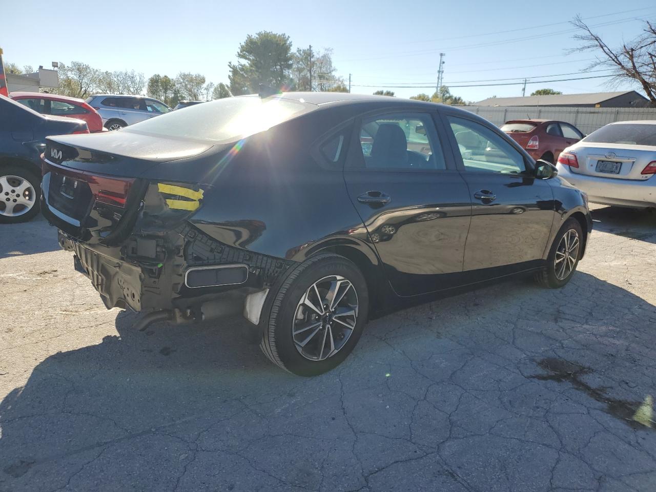 2023 Kia Forte - Image 3