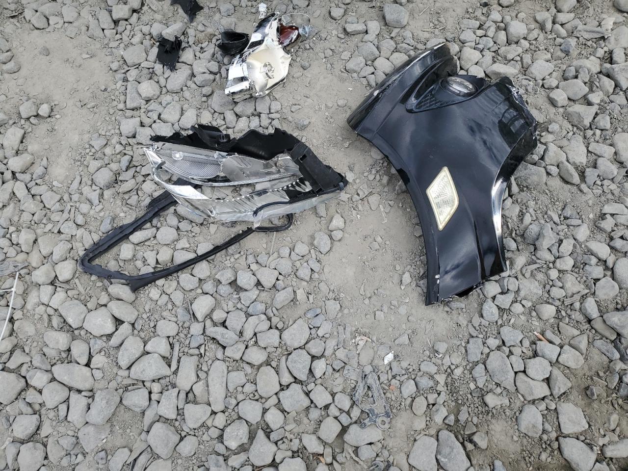 2010 Mercedes-Benz C 300 4Matic VIN: WDDGF8BBXAR098824 Lot: 75208094