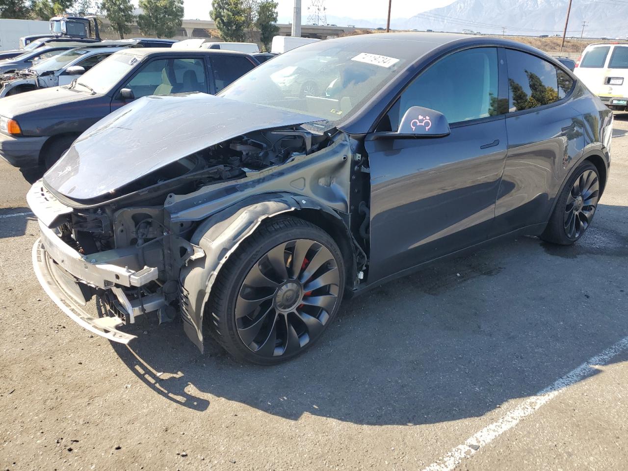 7SAYGDEF2NF355590 2022 TESLA MODEL Y - Image 1