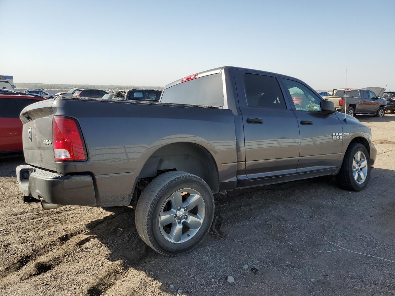 2019 RAM 1500 - Image 3