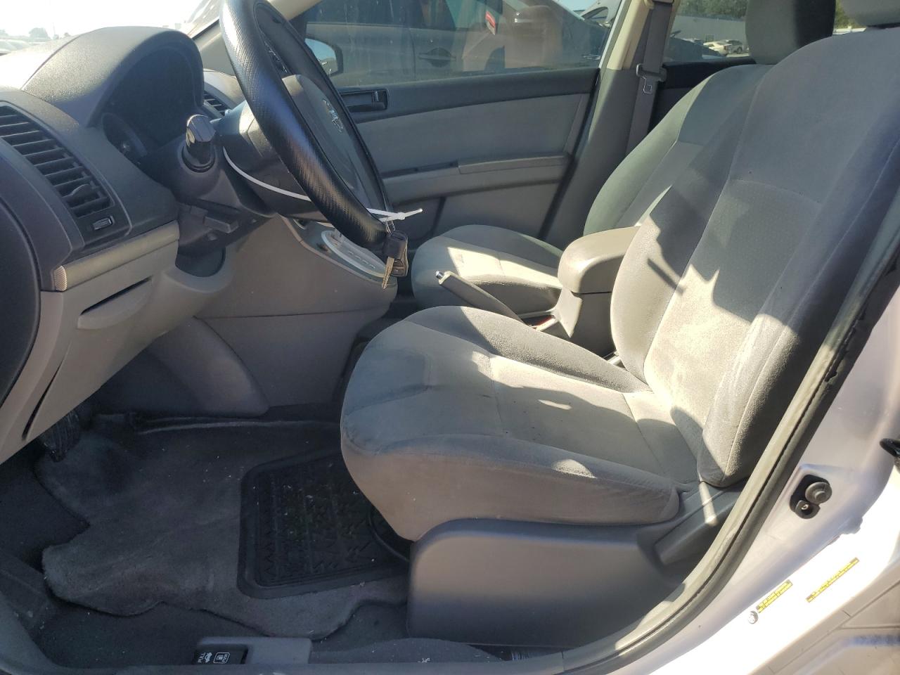 2009 Nissan Sentra - Image 7