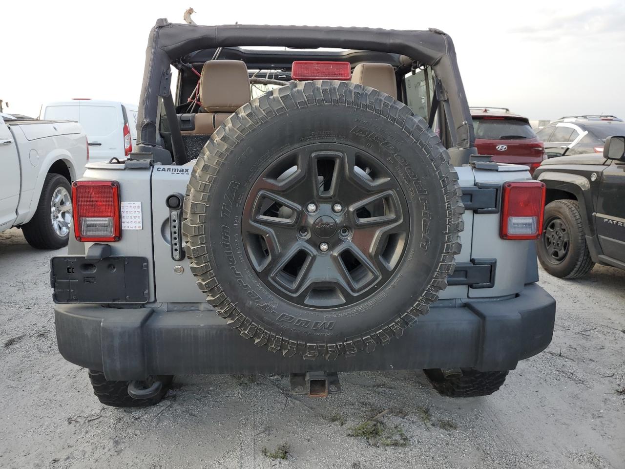 1C4HJWFGXFL535660 2015 Jeep Wrangler Unlimited Rubicon