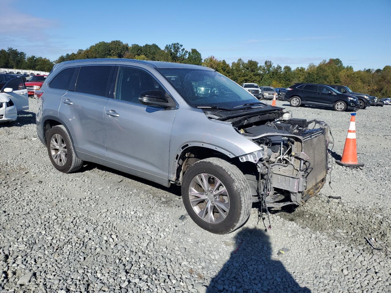 2015 Toyota Highlander Xle VIN: 5TDKKRFH3FS060302 Lot: 75731884