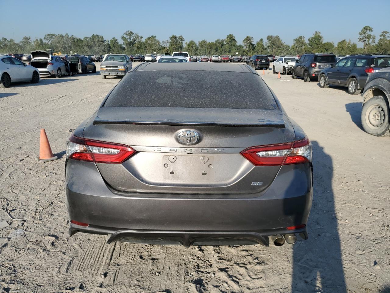 2018 Toyota Camry - Image 6