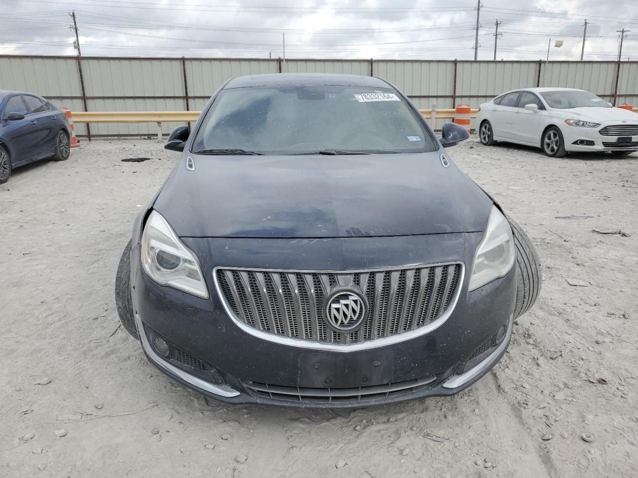 2017 Buick Regal - Image 5