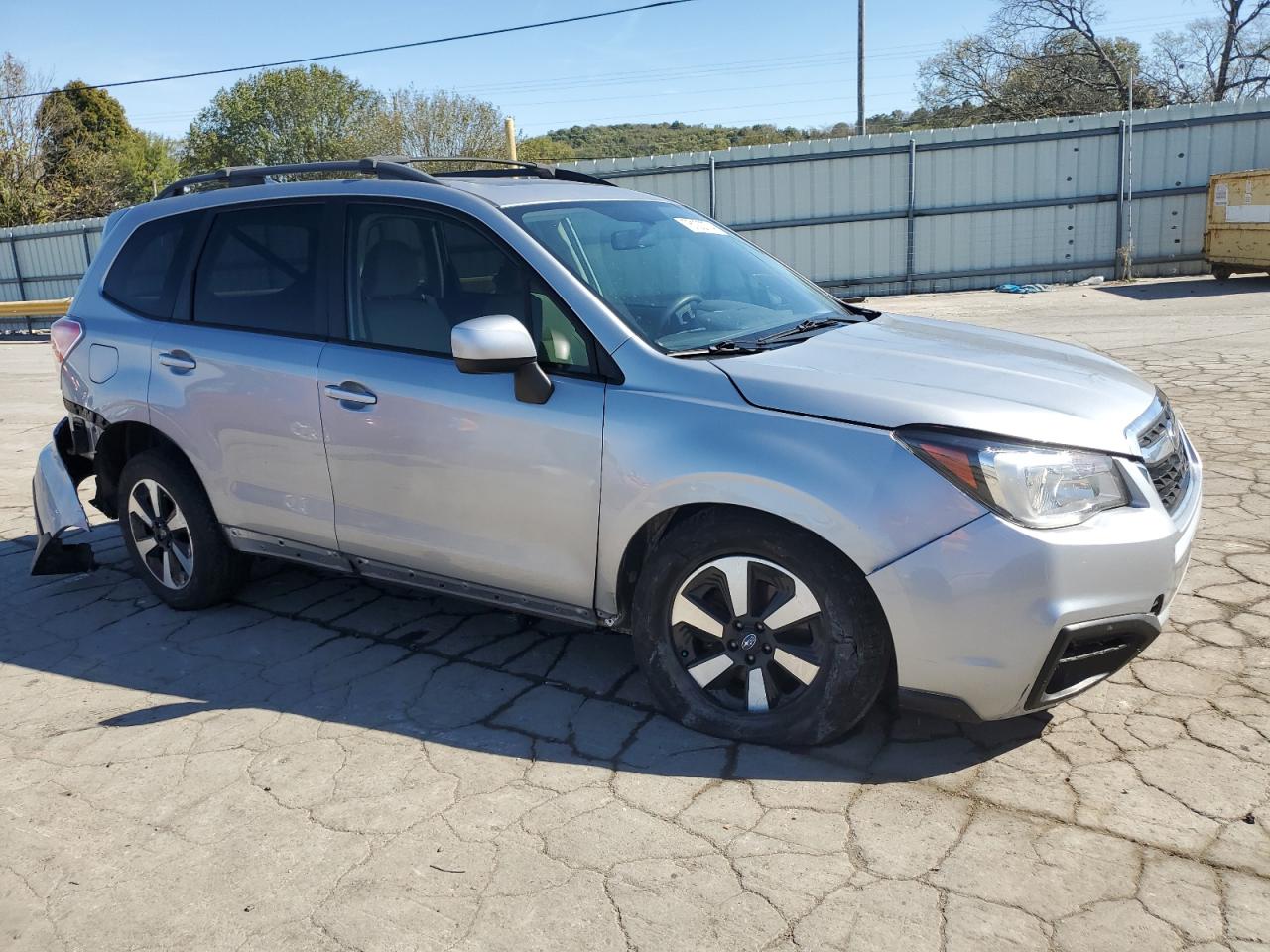 2018 Subaru Forester 2.5I Premium VIN: JF2SJAEC9JH610319 Lot: 76122774